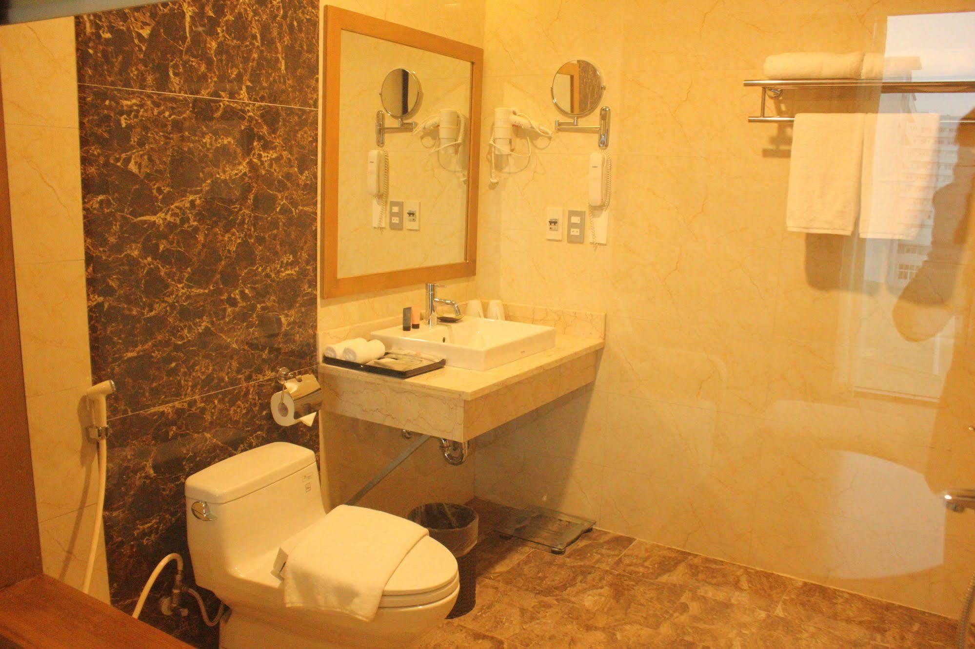 Muong Thanh Cua Dong Hotel Vinh Εξωτερικό φωτογραφία