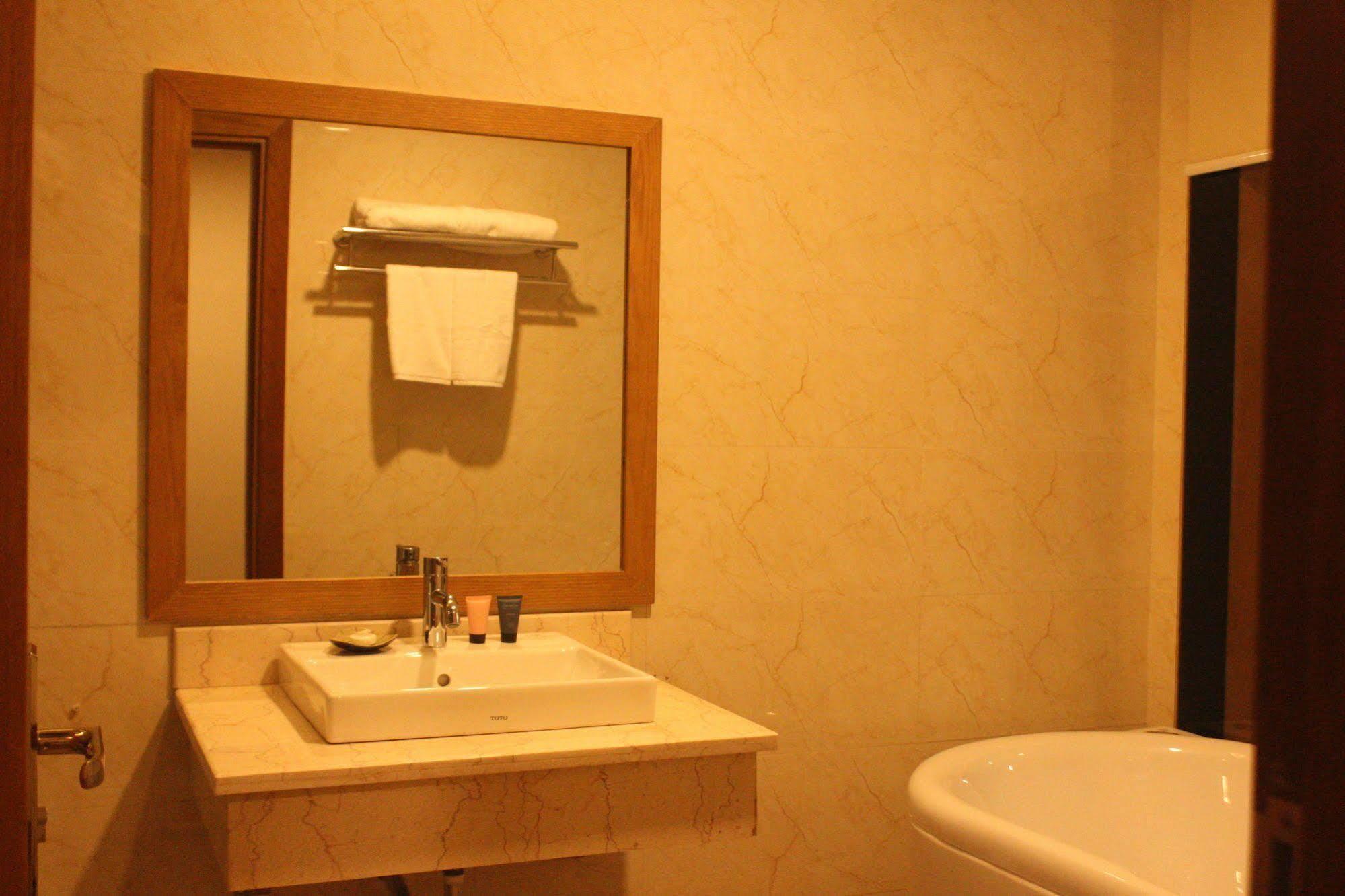 Muong Thanh Cua Dong Hotel Vinh Εξωτερικό φωτογραφία