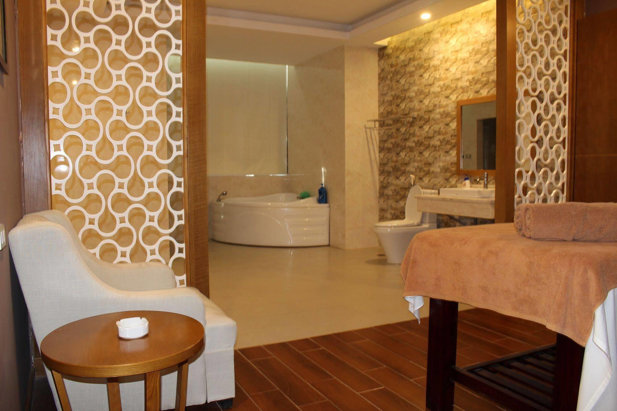Muong Thanh Cua Dong Hotel Vinh Εξωτερικό φωτογραφία